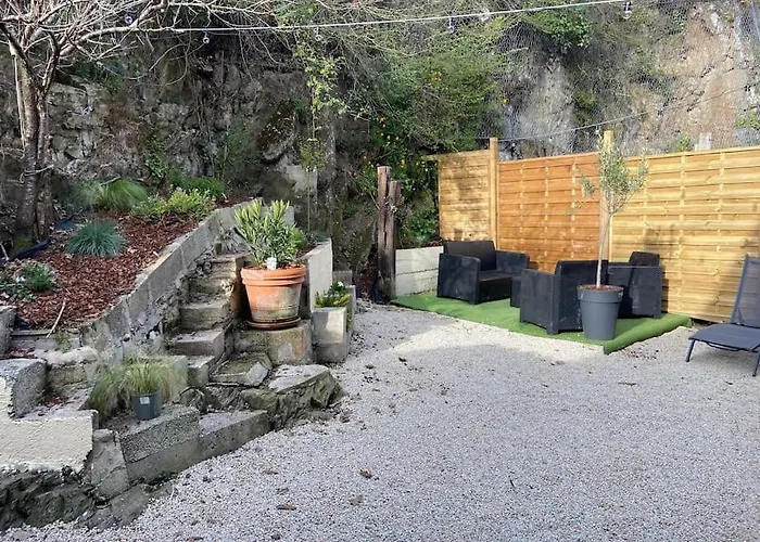 Bel Appartement 1Er Etage T2 4 Pers Avec Cour Les Cocons De Madenn