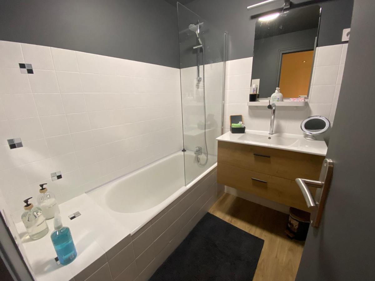Bel 1er Etage T2 4 Pers Avec Cour Les Cocons De Madenn Appartement Lamballe