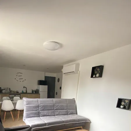 Bel Appartement 1Er Etage T2 4 Pers Avec Cour Les Cocons De Madenn Lamballe Extérieur photo