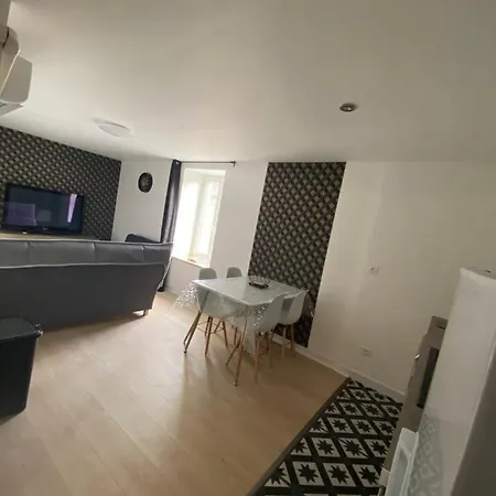 Bel Appartement 1Er Etage T2 4 Pers Avec Cour Les Cocons De Madenn Lamballe Extérieur photo