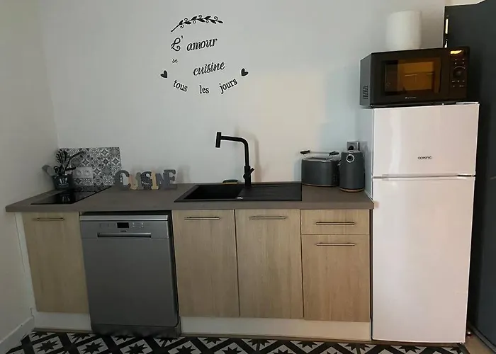 Bel Appartement 1Er Etage T2 4 Pers Avec Cour Les Cocons De Madenn